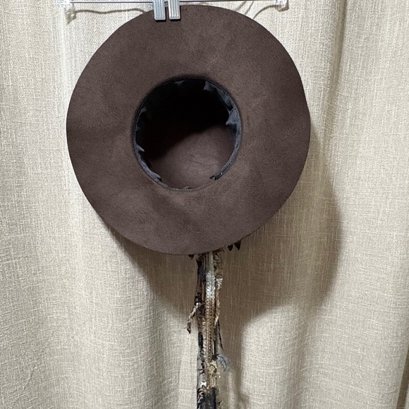 Gypsy Junque | Boho Theme Tie Wrap Hat | One Size Fits Most - Picture 5 of 6